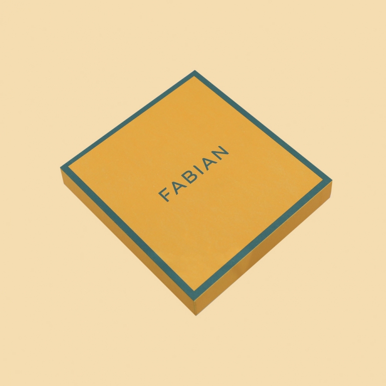 fabian card holder box2 Fabian card holder box2